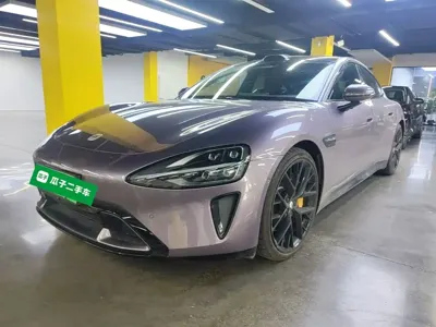 Xiaomi SU7 · 2025 год