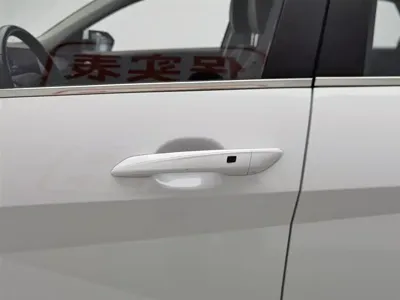 Hyundai Elantra 2021, 49900 км, за 49800 CNY - фото 18