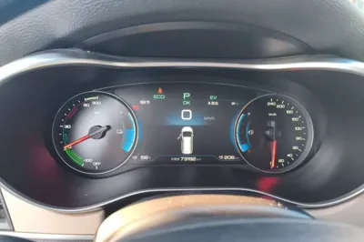 BYD Song MAX New Energy 2022, 73200 км, за 80725.89 CNY - фото 11