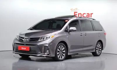 Toyota Sienna · 2018 год