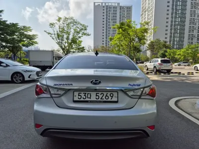 Hyundai Sonata 2012, 69521 км, за 6600000 KRW