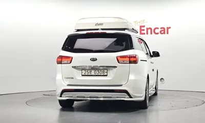 Kia Canival 2017, 115818 км, за 11000000 KRW - фото 4
