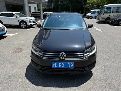 Volkswagen Santana 2021, 75000 км, за 39800 CNY
