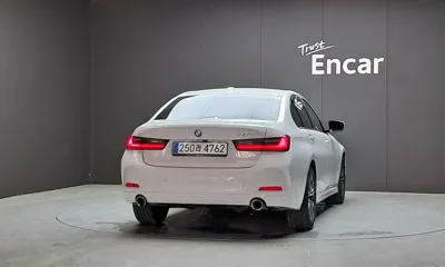 BMW 3-Series 2024, 24047 км, за 34000000 KRW