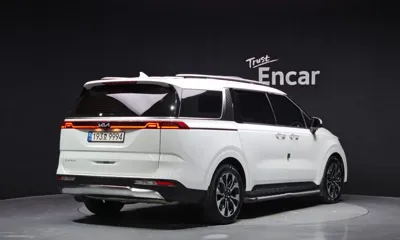 Kia Canival 2023, 37411 км, за 31000000 KRW