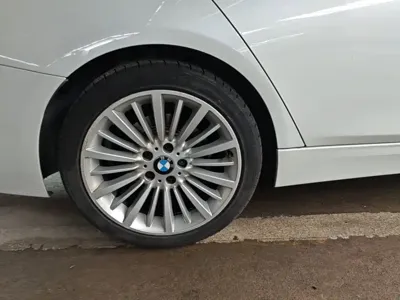BMW 3 Series 2018, 110500 км, за 71400 CNY - фото 24