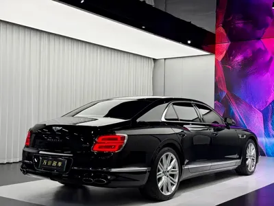 Bentley Flying Spur PHEV 2024, 48000 км, за 1697000 CNY - фото 6