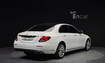 Mercedes-Benz E-Class 2017, 121185 км, за 19500000 KRW - фото 2