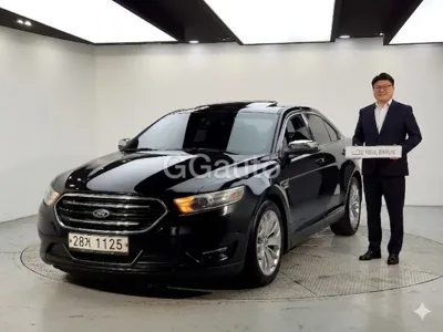 Ford Taurus · 2013 год