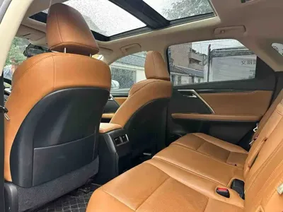 Lexus RX 2021, 72000 км, за 225799 CNY