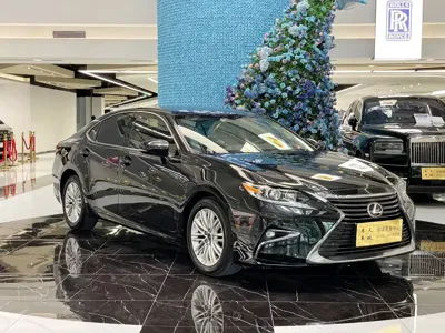 Lexus ES 2016, 230000 км, за 75000 CNY