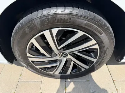 Volkswagen Lavida 2023, 45000 км, за 83800 CNY - фото 4