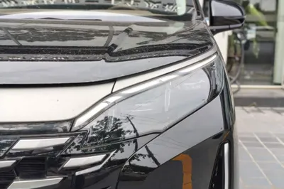 BYD Xia 2025, 15500 км, за 209166.72 CNY - фото 8