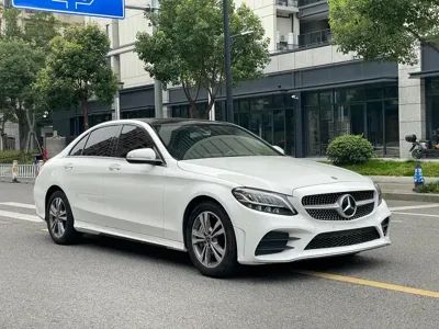 Mercedes-Benz C-Class 2020, 68000 км, за 113800 CNY