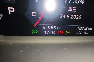 Audi Q3 2021, 55000 км, за 130514.69 CNY - фото 9