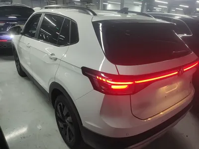 Volkswagen Tharu 2025, 5100 км, за 106021.13 CNY
