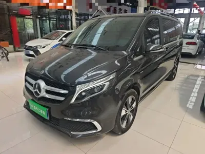 Mercedes-Benz V-Class · 2022 год