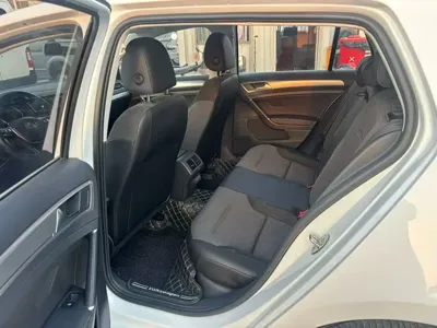 Volkswagen Golf 2019, 90000 км, за 55800 CNY - фото 5