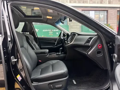 Toyota Crown 2017, 69000 км, за 145800 CNY - фото 15