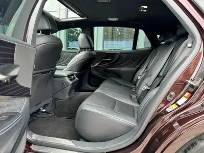 Lexus LS 2019, 70000 км, за 298000 CNY - фото 9