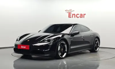 Porsche Taycan · 2021 год
