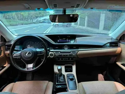 Lexus ES 2017, 150000 км, за 86800 CNY - фото 7