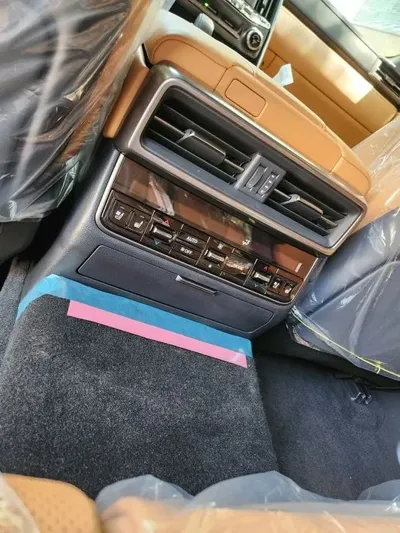 Lexus LX 2025, 13 км, за 219900000 KRW - фото 13