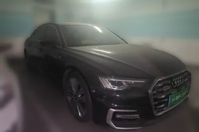 Audi A6L 2023, 24700 км, за 327526.16 CNY