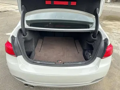 BMW 3 Series 2018, 90000 км, за 69000 CNY - фото 17