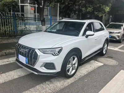 Audi Q3 · 2021 год