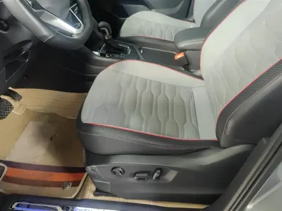 Volkswagen 途观L插电混动 2021, 54600 км, за 102000 CNY - фото 9