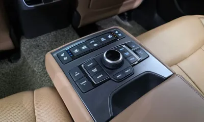 Hyundai Genesis 2016, 242636 км, за 8990000 KRW - фото 17