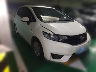 Honda Fit 2016, 32000 км, за 38000.65 CNY