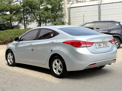 Hyundai Avante 2011, 62370 км, за 4500000 KRW