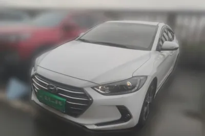 Hyundai Elantra (6th Generation · 2018 год