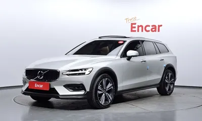 Volvo V60 · 2021 год