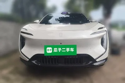 Avatr 07 2026, 11100 км, за 210472.3 CNY