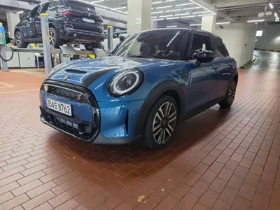 MINI Cooper · 2024 год