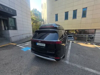 Kia Canival 2021, 75000 км, за 33900000 KRW