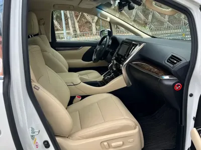 Toyota Alphard 2018, 53000 км, за 528000 CNY - фото 12