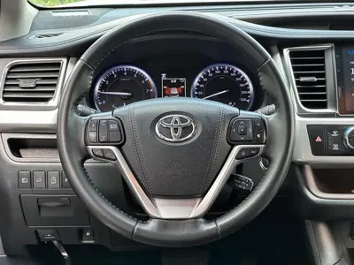 Toyota Highlander 2021, 78000 км, за 155000 CNY