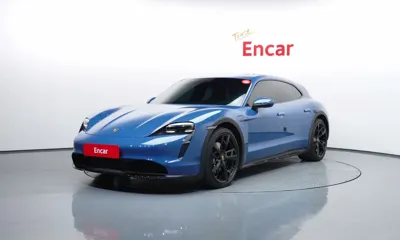 Porsche Taycan · 2022 год