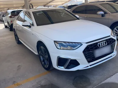 Audi A4L 2022, 40600 км, за 171621.53 CNY