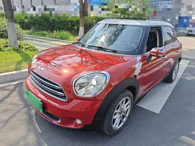 MINI Mini Countryman 2015, 83200 км, за 46300 CNY