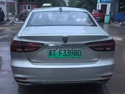 Roewe i6 New Energy 2019, 60000 км, за 18000 CNY