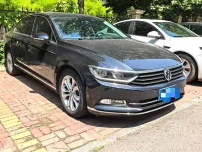 Volkswagen Magotan 2019, 56000 км, за 84000 CNY