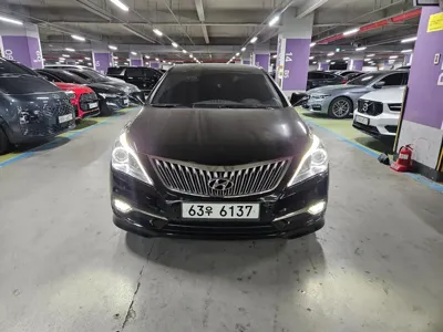 Hyundai Grandeur · 2015 год