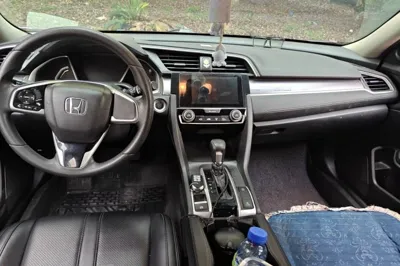 Honda Civic 2016, 102500 км, за 47944.98 CNY - фото 8