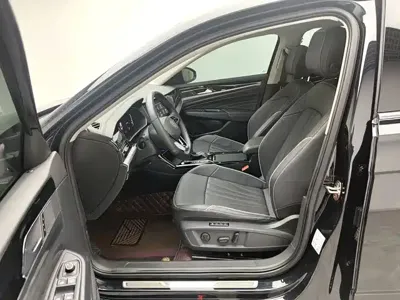 Volkswagen Passat 2024, 29000 км, за 116600 CNY - фото 10