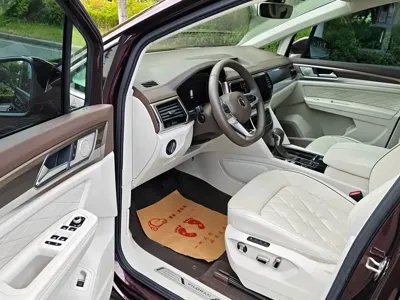 Volkswagen Viloran 2020, 50000 км, за 129900 CNY - фото 8